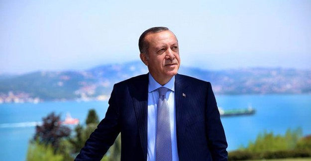 Berat Albayrak'tan Cumhurbaşkanı Erdoğan'ın Doğum Günü İçin Videolu Paylaşım