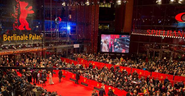 Berlin Film Festivali Ödüllerinde ‘Cinsiyetsizleştirme’ Projesi