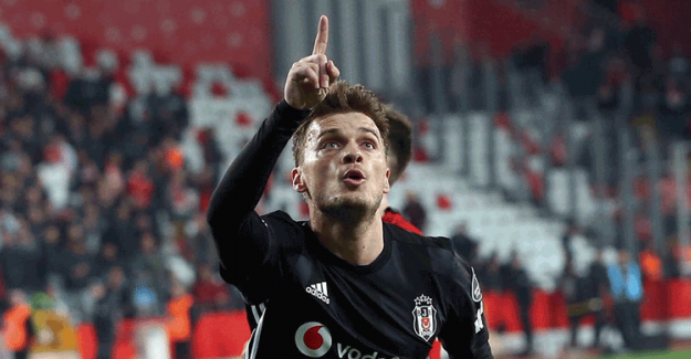 Beşiktaş Antalya Deplasmanında Farklı Kazandı (Antalyaspor 2-6 Beşiktaş)