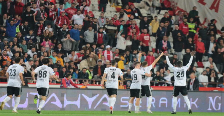 Beşiktaş ikinci yarıda uçtu: Zirve ile puan farkı 2’ye indi