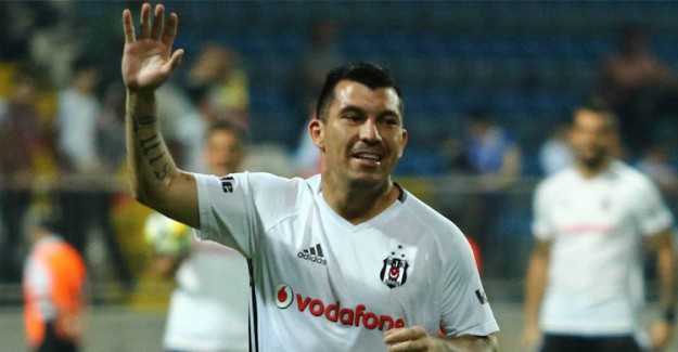 Beşiktaş, Medel'in Bologna'ya Transfer Olduğunu Açıkladı!