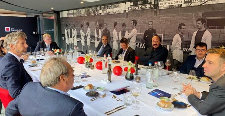Beşiktaş Yönetimi Ajax İle Toplantı Gerçekleştirdi!
