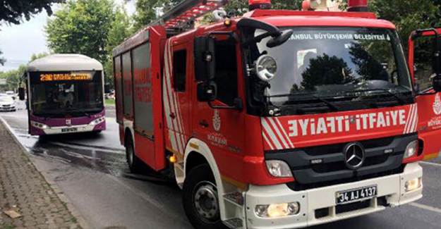 Beşiktaş'ta Hareket Halindeki Yolcu Otobüsü Alev Aldı