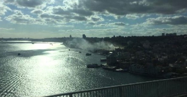 Beşiktaş'ta Yangın! Dumanlar Gökyüzünü Kapladı