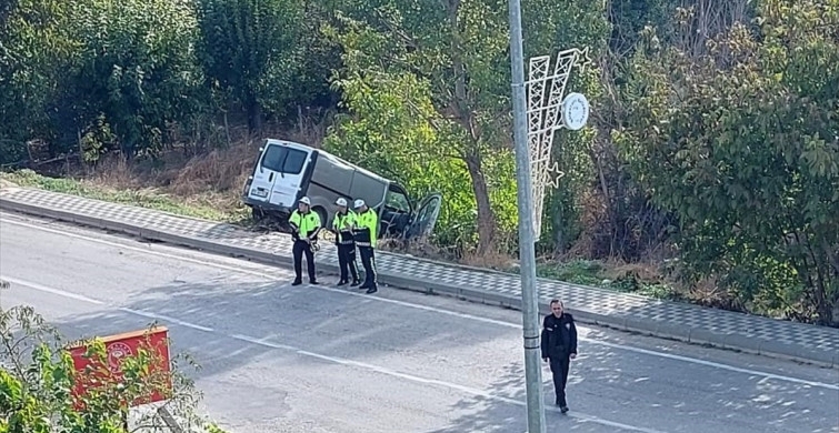 Bilecik'te Panelvan Devrildi: 1 Ölü, 1 Yaralı