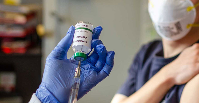 BioNTech/Pfizer Aşısı Randevusu Alıp Gitmeyenler Nedeniyle Çöpe Atıldı