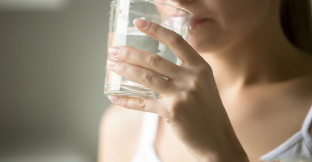 Bir Haftada 7 Kilo Verdiren Sağlıklı Su Diyeti