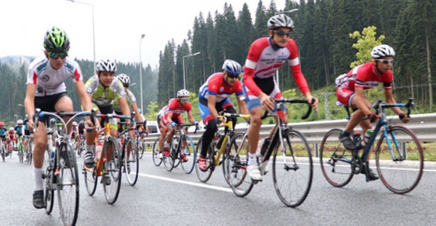 Bisiklet Sporcuları 15 Temmuz İçin Pedal Çevirdi