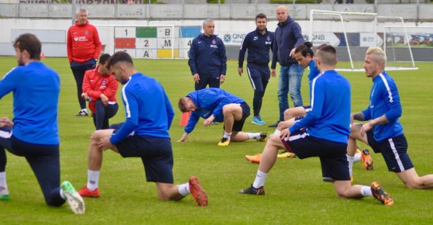 Bordo Mavililer Antalyaspor Maçı Hazırlıklarını Sürdürdü!