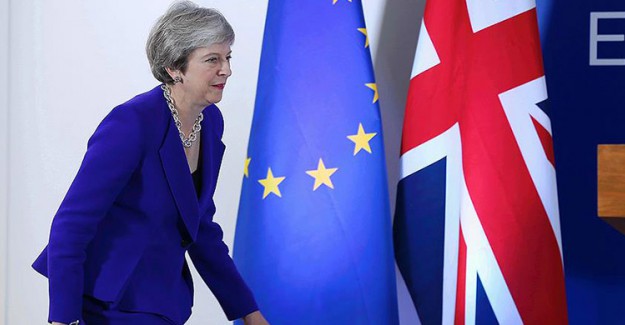 Brexit Krizi Güven Oyuna Rağmen Devam Ediyor