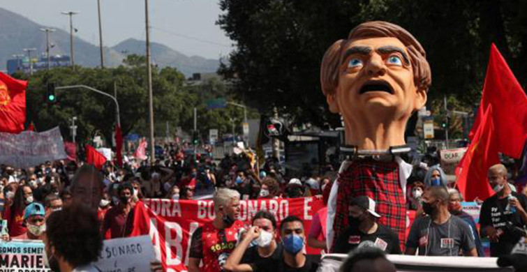 Brezilya'da Halk, Bolsonaro Hükümetini Protesto Etti