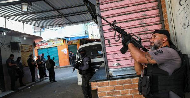 Brezilya'da Uyuşturucu Tacirlerine Operasyon