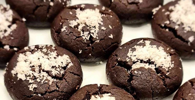 Browni kurabiye nasıl yapılır? Browni kurabiye malzemeleri nelerdir? Pratik ıslak browni kurabiye yapılışı