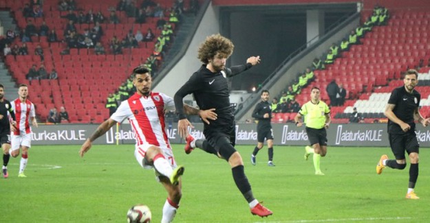 Burak Yılmaz: Samsunspor'u Şampiyon Yapmaktan Başka Bir Düşüncemiz Yok