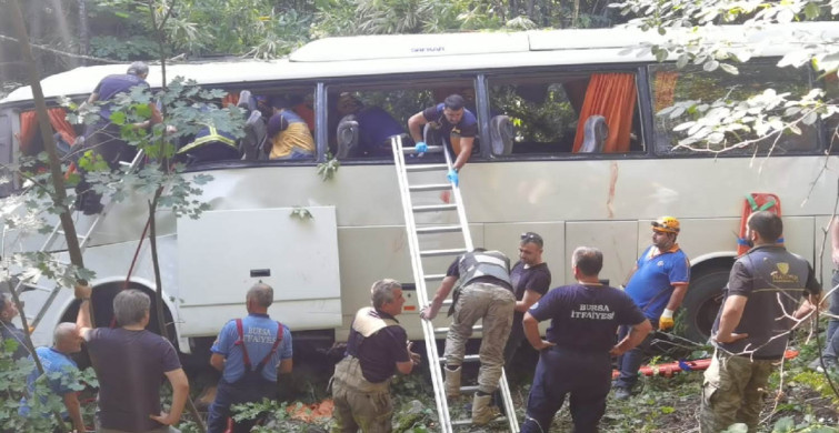 Bursa’da feci kaza: Tur otobüsü devrildi! Ölü ve yaralılar var