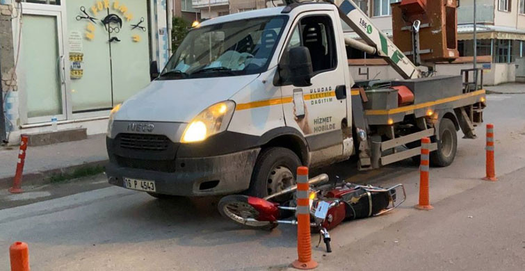 Bursa'da Motosiklet İle Kamyonet Çarpıştı: 1 Ağır Yaralı