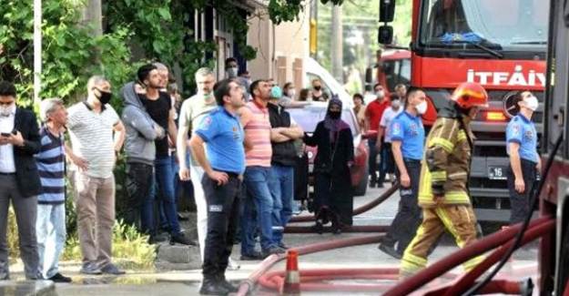 Bursa'da Vatandaşlar Sosyal Mesafeyi Bırakıp Yangın İzledi