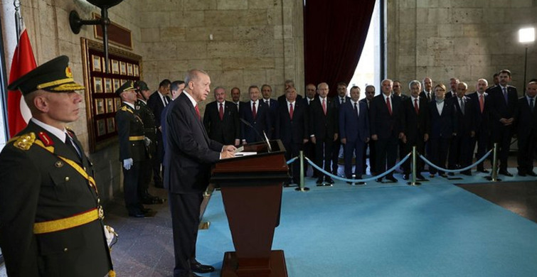 Büyük Zafer'in 100. yılı! Başkan Erdoğan ve devlet erkanı Anıtkabir'i ziyaret etti