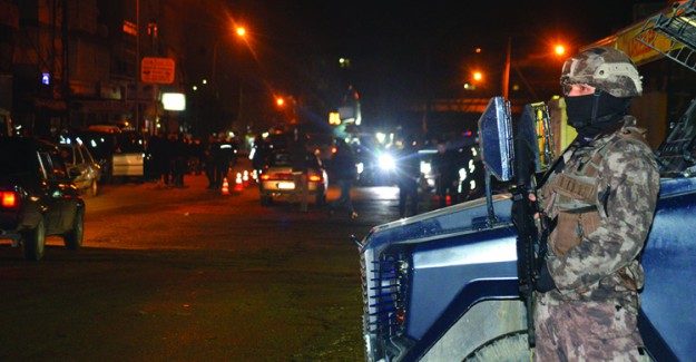 Büyükşehir'de Dev Operasyon! 2 Bin 372 Polis Katıldı