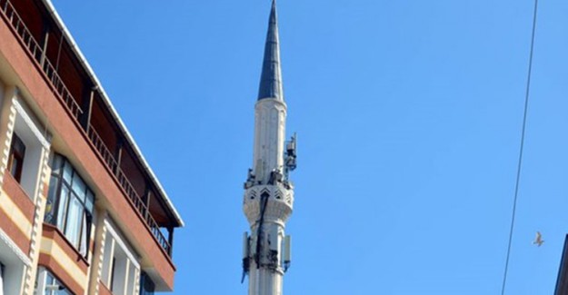 Cami Minaresindeki Baz İstasyonları Tepki Topladı