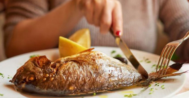 Çatal Bıçakla Balık Nasıl Yenir?