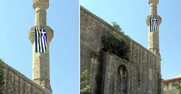 Çelebi Mehmet Camii’nin Minaresine Yunan Bayrağı Asıldı