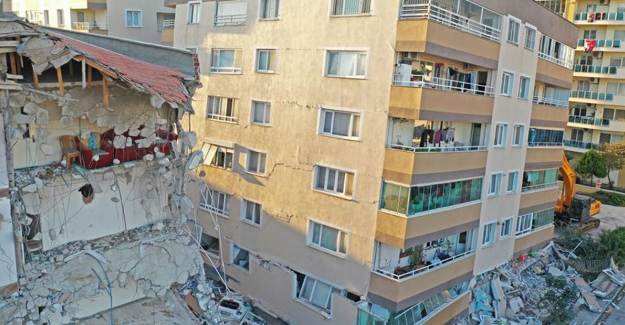 Çevre ve Şehircilik Bakanlığı İzmir'de Binaların Hasar Boyutunu Açıkladı