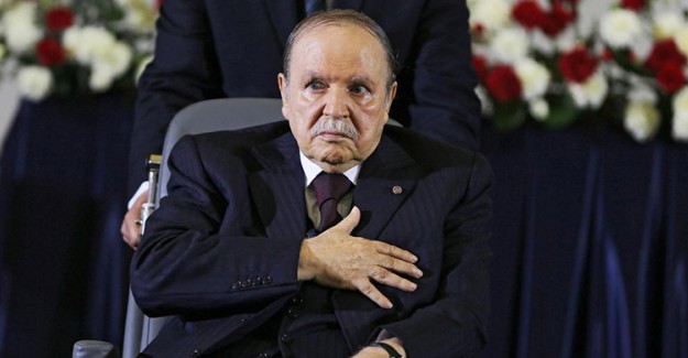 Cezayir Cumhurbaşkanı Bouteflika İstifa Edeceğini Açıkladı 