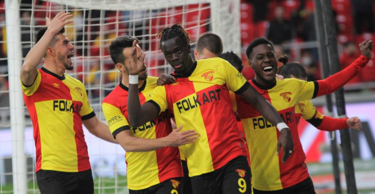 Cherif Ndiaye, Göztepe'ye sosyal medyadan yaptığı paylaşımla veda etti!