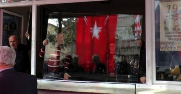 CHP İlçe Başkanlığına Saldırıda Bulunan Kişi CHP'li Çıktı