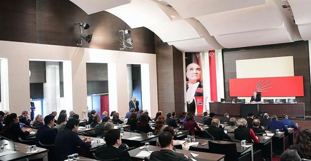 CHP Parti Meclisi Kılıçdaroğlu'na İttifak Yetkisi Verdi
