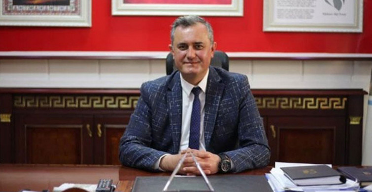 CHP'li Belediye Başkanı Alper Öner, AK Parti'ye Geçti