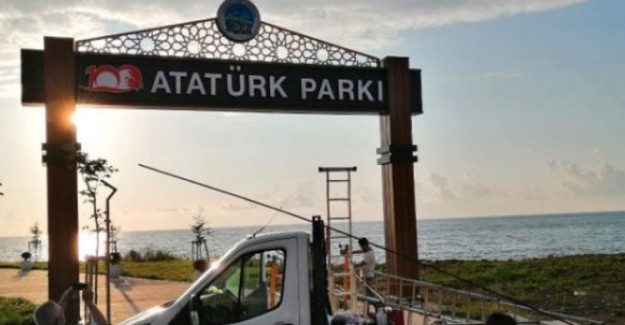 CHP'li Fındıklı Belediyesi, Meclis Kararına Uymayarak Millet Bahçesinin Tabelasını İndirdi