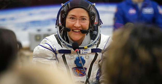 Christina Koch, Uzayda En Uzun Süre Kalan Kadın Astronot Oldu