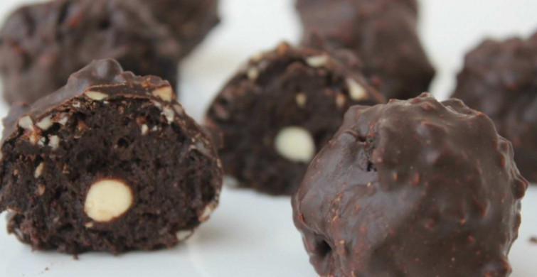 Çikolatalı hurma topları tarifi nasıldır? En güzel ve lezzetli çikolatalı hurma topları nasıl yapılır? Çikolatalı hurma topları malzemeleri ve pratik tarifi