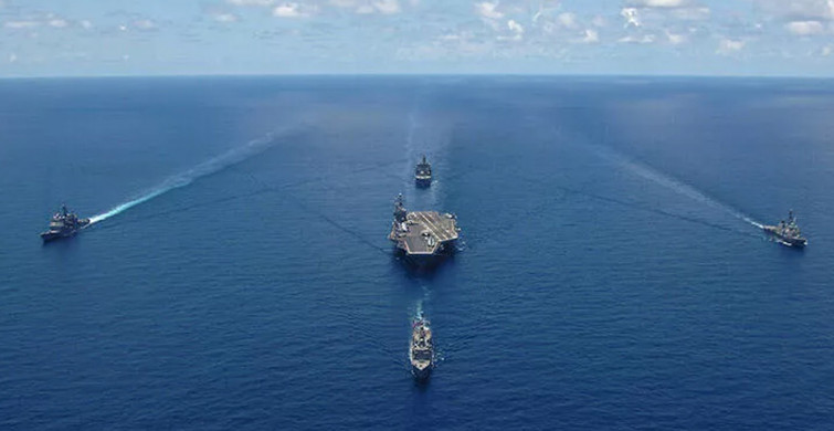 Çin Donanması ABD Sınırlarına Dayandı
