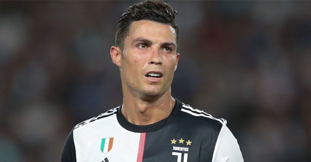 Cristiano Ronaldo: ''Sevgilim Futboldan Gram Anlamıyor''