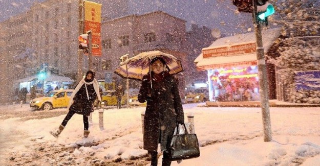 Cuma ve Cumartesi Günü İstanbul'da Yoğun Kar Yağışı Bekleniyor