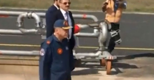 Cumhurbaşkanı Erdoğan 3. Havalimanına Pilot Kıyafeti ile İndi!