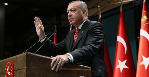 Cumhurbaşkanı Erdoğan, Borç İçinde Yüzen Kulüpleri Eleştirdi
