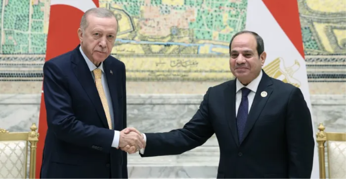 Cumhurbaşkanı Erdoğan ile Sisi bir araya geldi