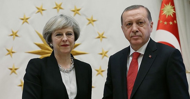 Cumhurbaşkanı Erdoğan İngiltere Başbakanı May'le Görüştü