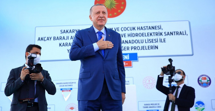Cumhurbaşkanı Erdoğan Sakarya’da Sevgi Seli İle Karşılandı