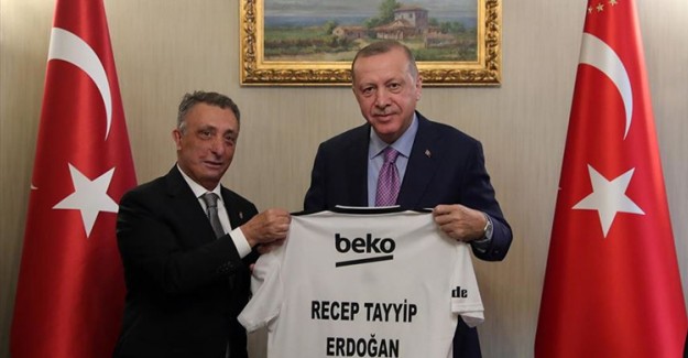 Cumhurbaşkanı Erdoğan'dan Beşiktaş Kulübü Başkanı Çebi'ye 'Geçmiş Olsun' Telefonu