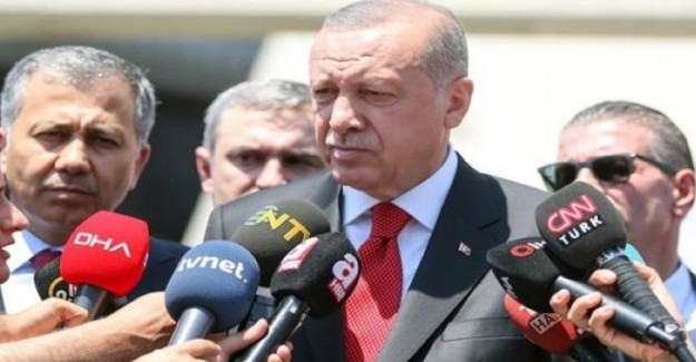 Cumhurbaşkanı Erdoğan'dan Cuma Namazı Çıkışı Vatandaşlara Çağrı