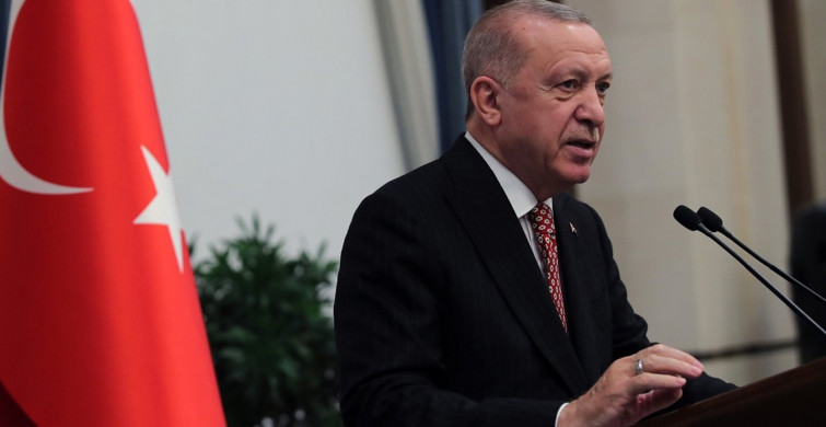 Cumhurbaşkanı Erdoğan'dan İYİ Parti'ye Başörtüsü Tepkisi: Kafalarında Hâlâ O Yasak Var