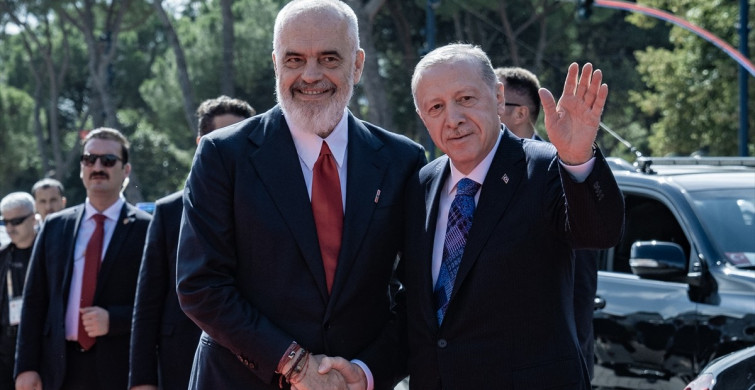 Cumhurbaşkanı Erdoğan, Arnavutluk Başbakanı Edi Rama ile Temaslarda Bulundu