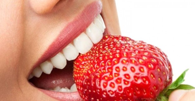 Daha Beyaz Dişler İçin Tüketilmesi Gereken Besinler