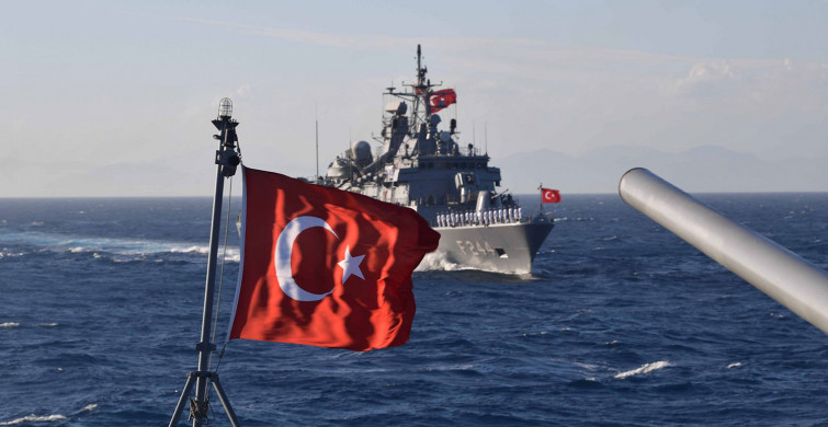 Deniz Kuvvetleri Komutanlığı Türk Kıta Sahanlığına İzinsiz Giren Gemiye Müdahale Etti