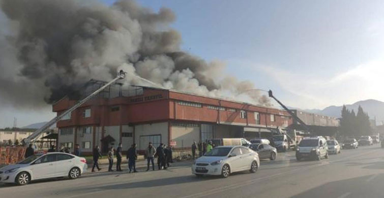 Denizli'de Tekstil Fabrikasında Korkutan Yangın